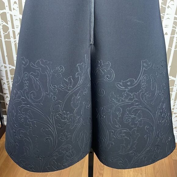 Vera Wang Embossed Neoprene Fit and Flare Scuba Dress 4 - Picture 4 of 12